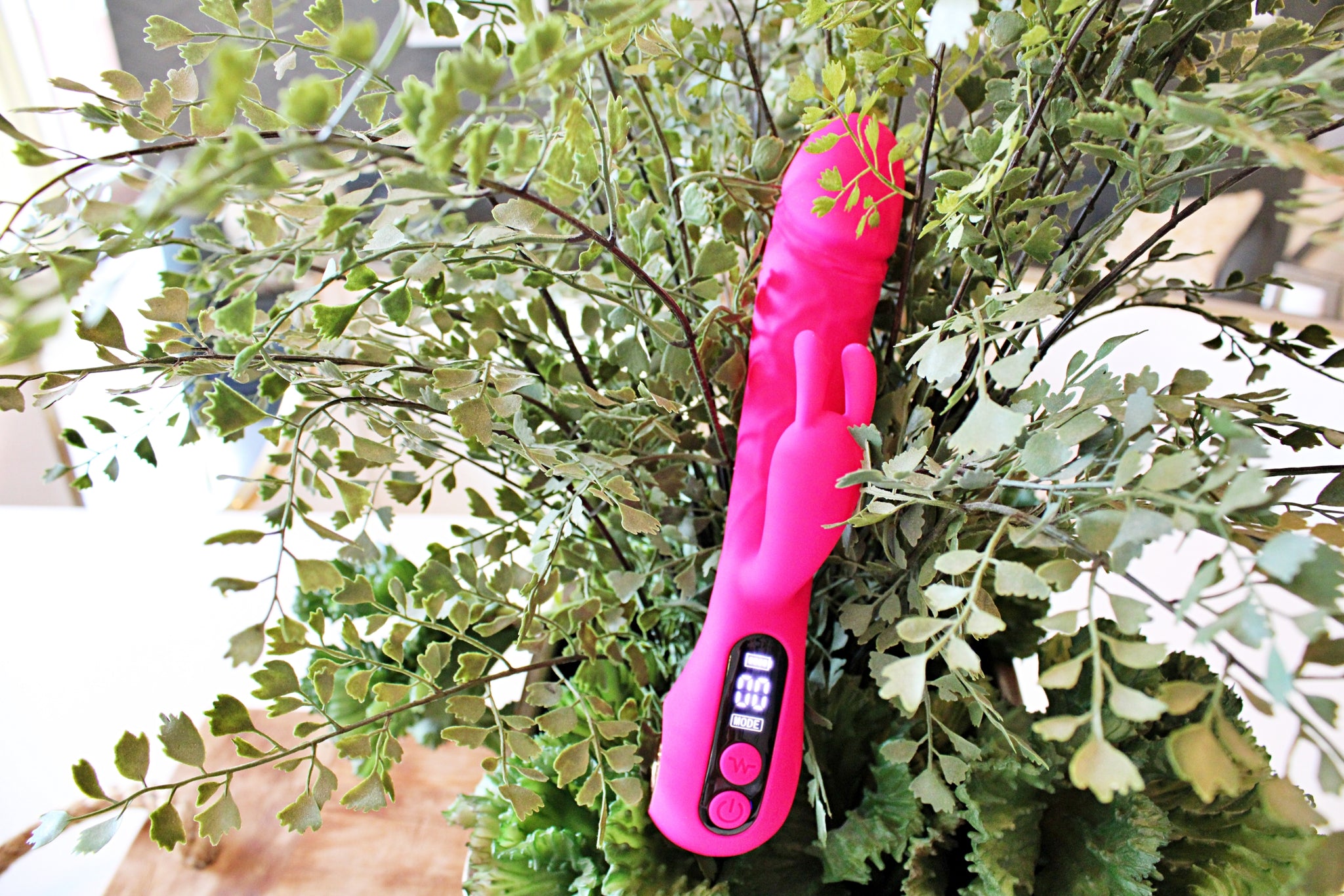 Smart Vibrator - Best Pink Rabbit Vibrator Pales | V For Vibes